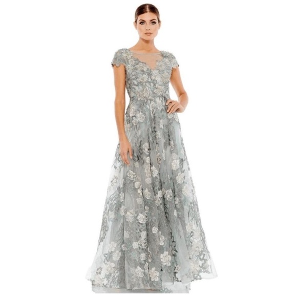 Mac Duggal Floral Embroidered Tulle Gown Size 6 Light Blue Dress Maxi Mesh - Picture 2 of 11